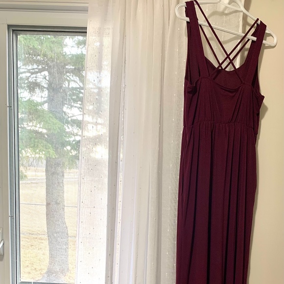 Bordeaux Maxi Dress - Picture 2 of 6